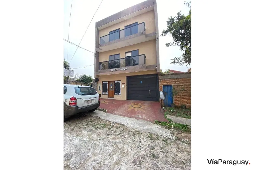 Salón comercial en alquiler en Ycuá Satí, Asunción