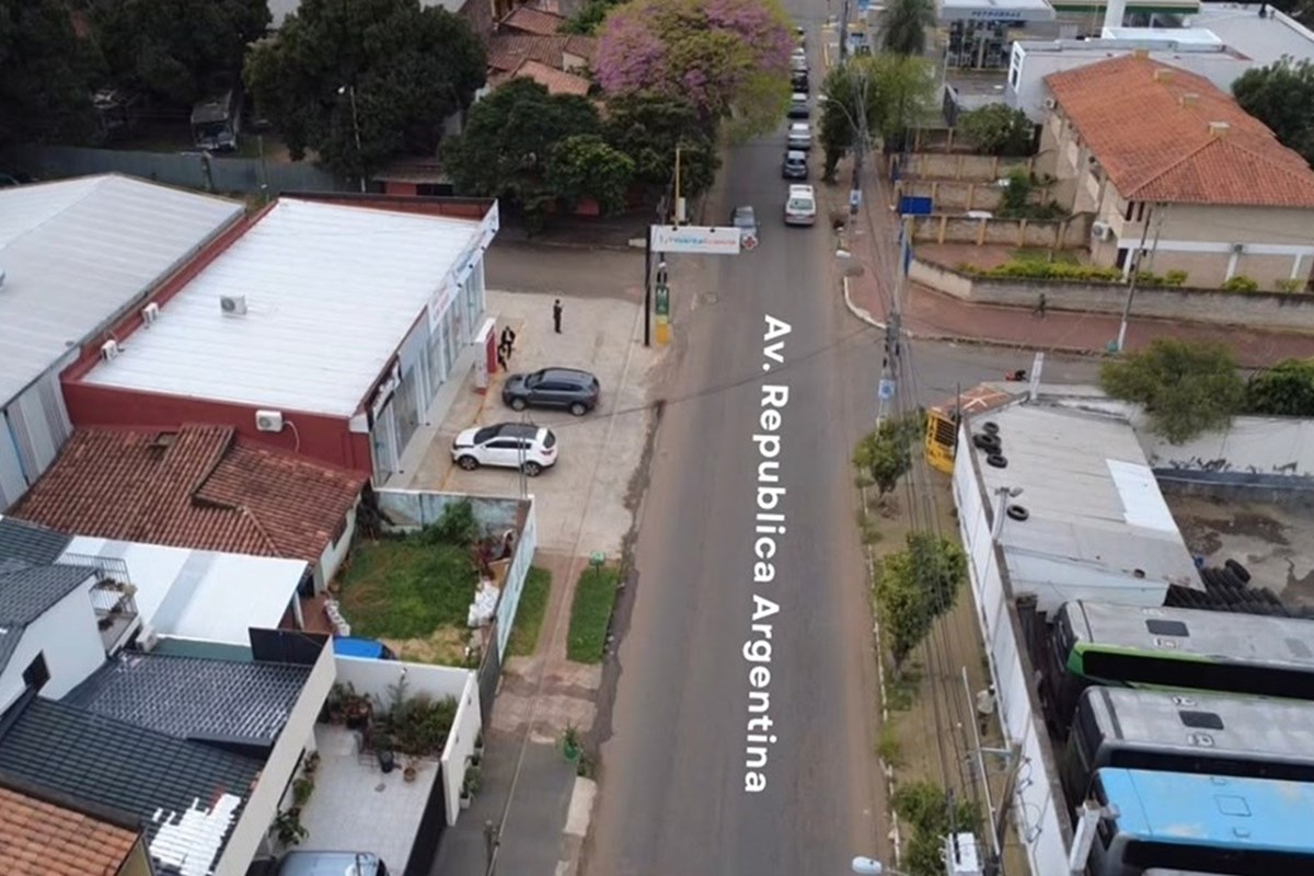 Salão comercial para alugar na Av. República Argentina