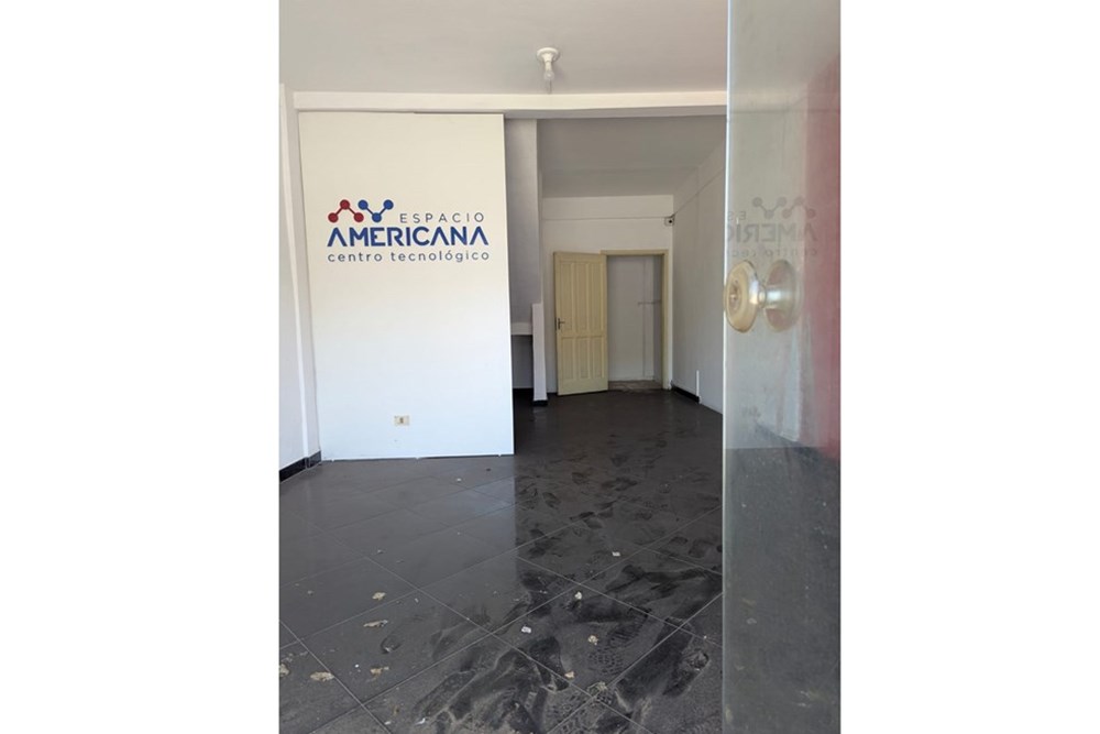 Salón comercial en alquiler sobre ex Ruta Acceso Sur, Villa Elisa