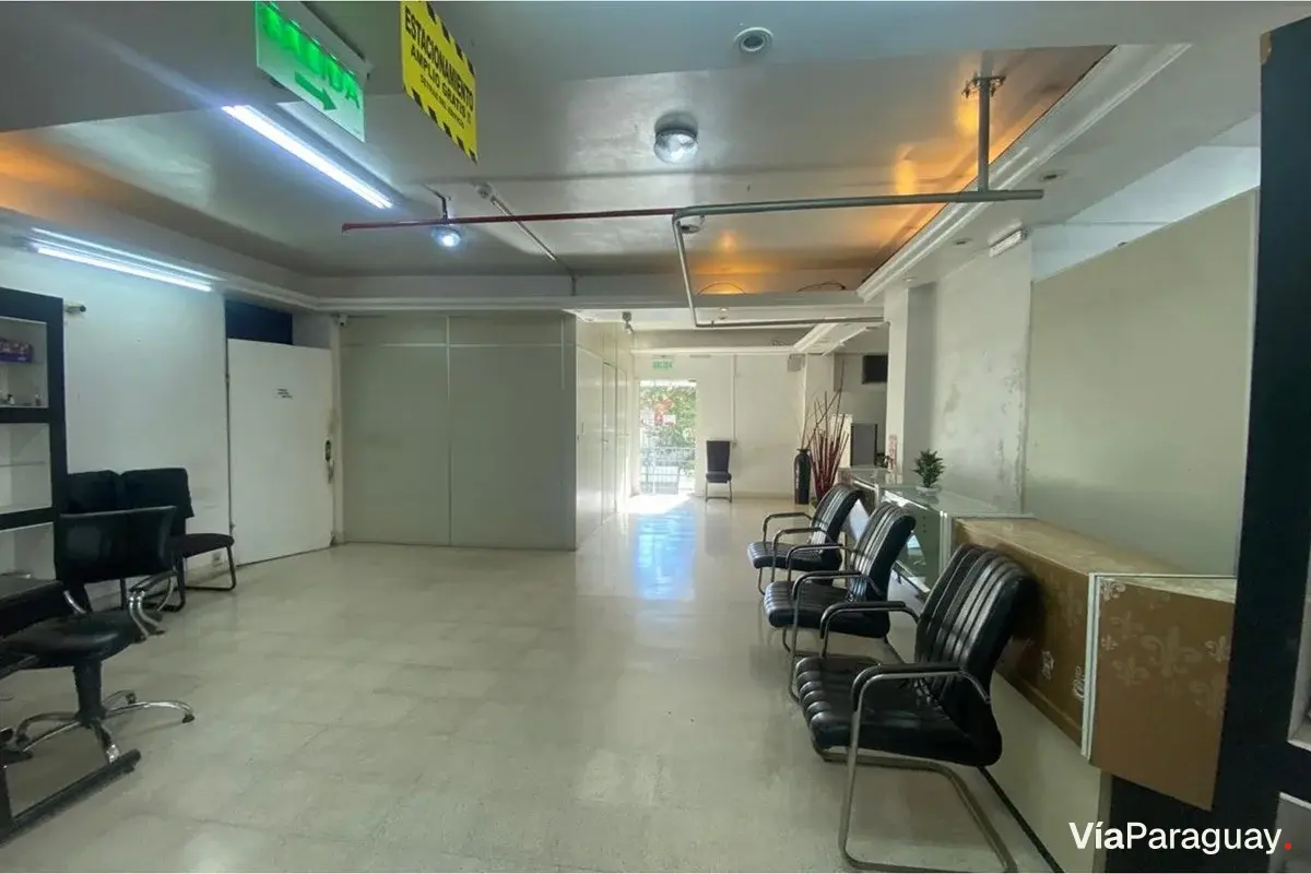 Salão comercial para alugar na Mcal. López, Herrera