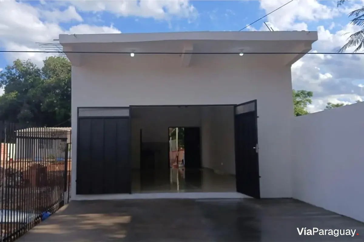 Commercial space for rent on Ruta Thompson, Ypané