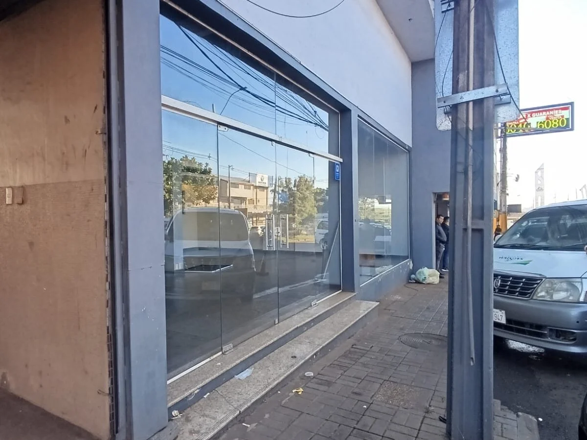 Salón comercial en alquiler sobre Supercarretera, km 4 - San José, CDE