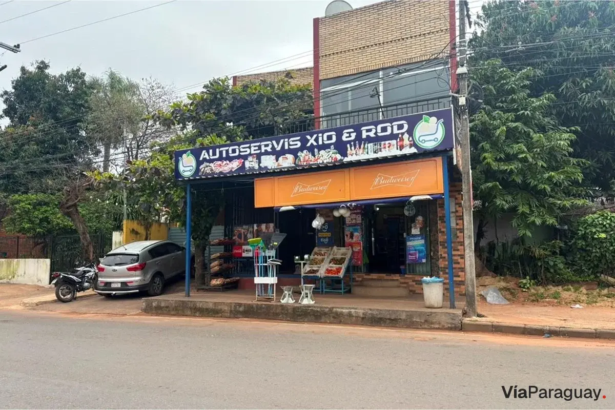 Salón comercial en venta en Cañadita, Ñemby