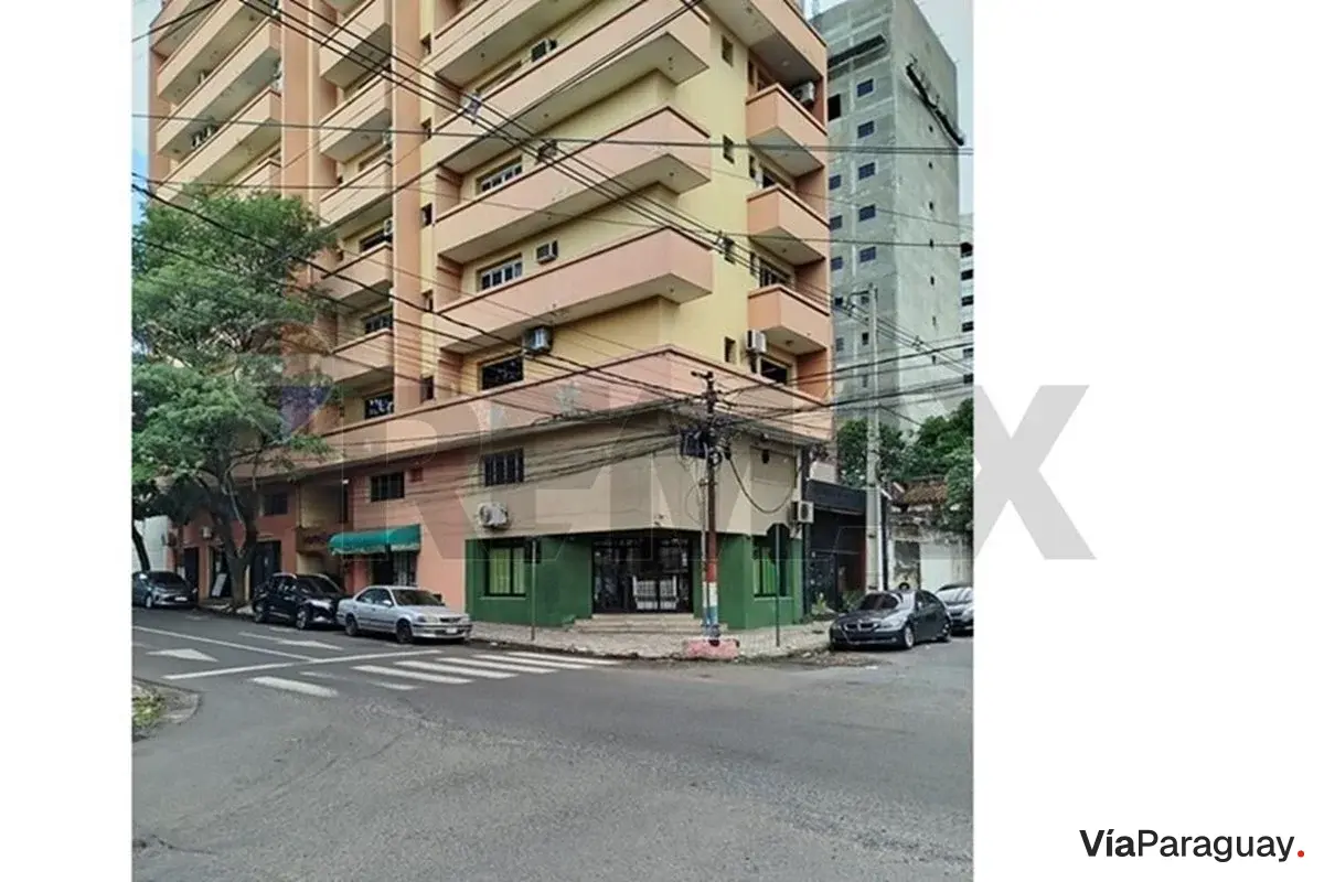 Salão comercial à venda em Sajonia, Assunção