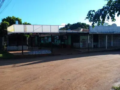 Salón comercial en venta sobre Avenida Monday, Presidente Franco