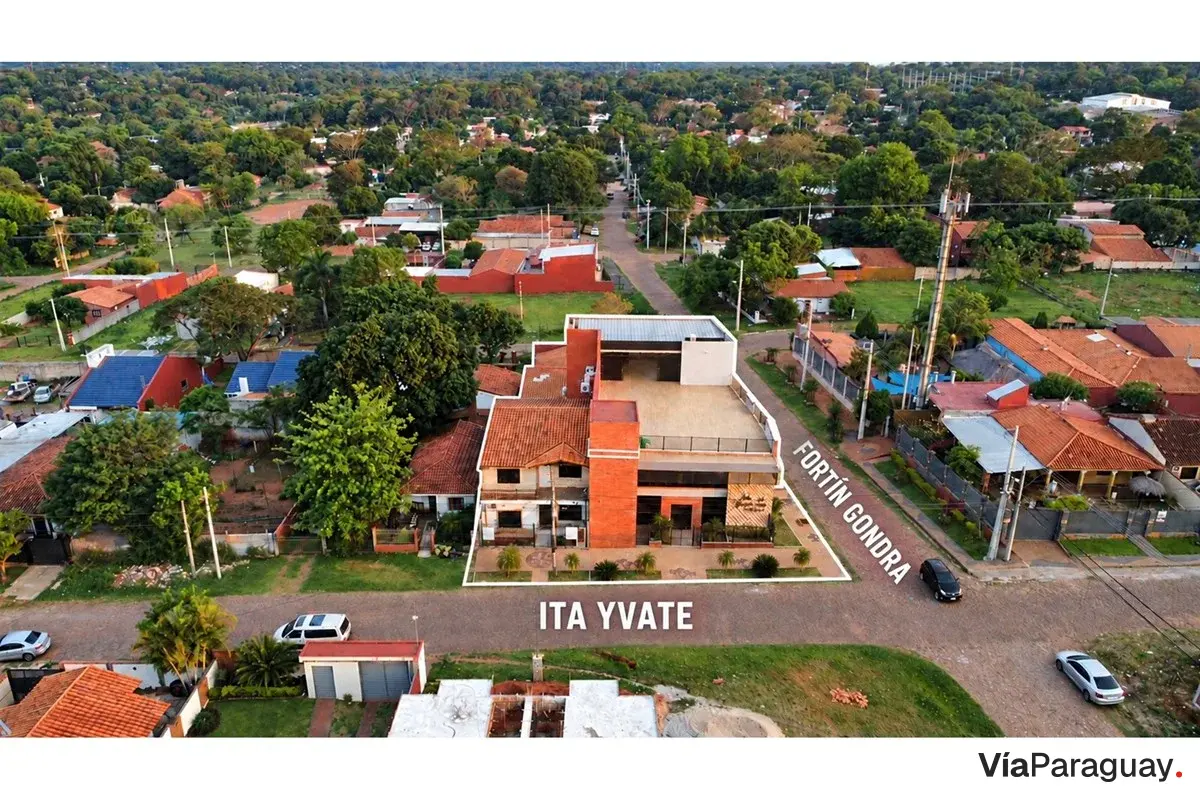 Event hall for sale fully equipped in Villa Elisa