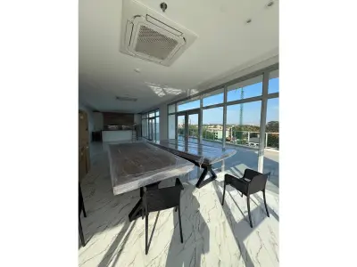 Semi penthouse en venta en Home Palace Tower, Manorá