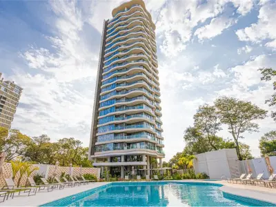4-suite half-floor apartment for sale in Jade Park, Mburucuyá