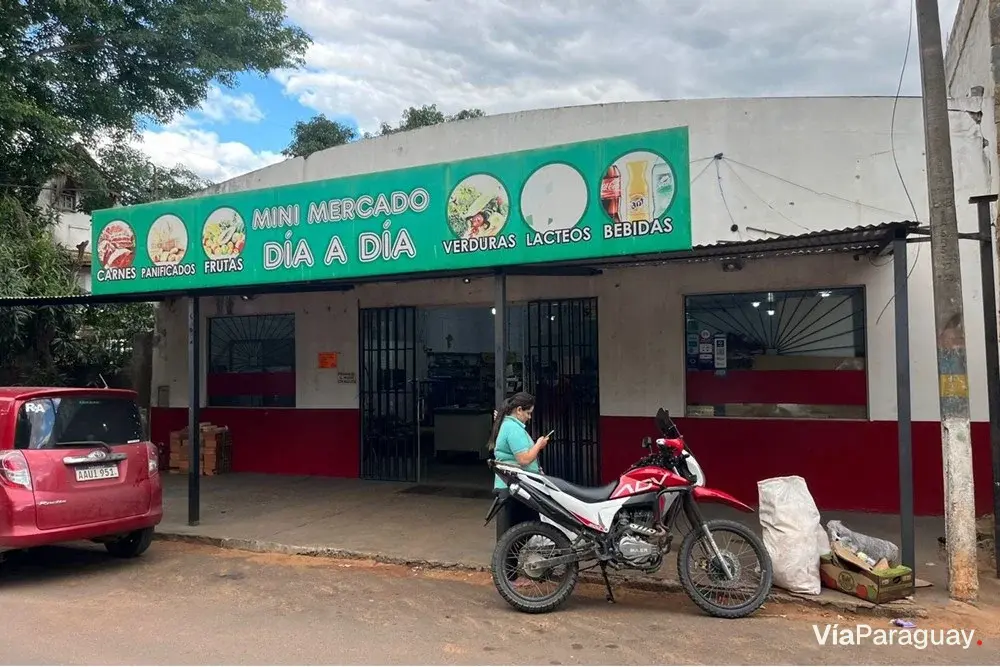 Supermercado completo à venda em Laurelty, Capiatá