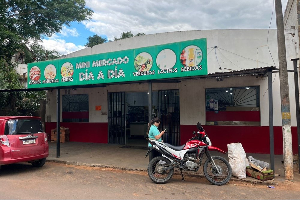 Supermercado completo à venda em Laurelty, Capiatá