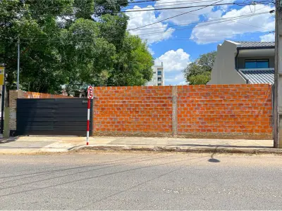 Walled land for sale in Mariscal Estigarribia