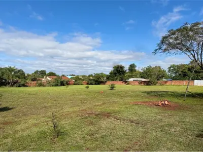 Walled land for sale in San Juan del Paraná, Itapúa