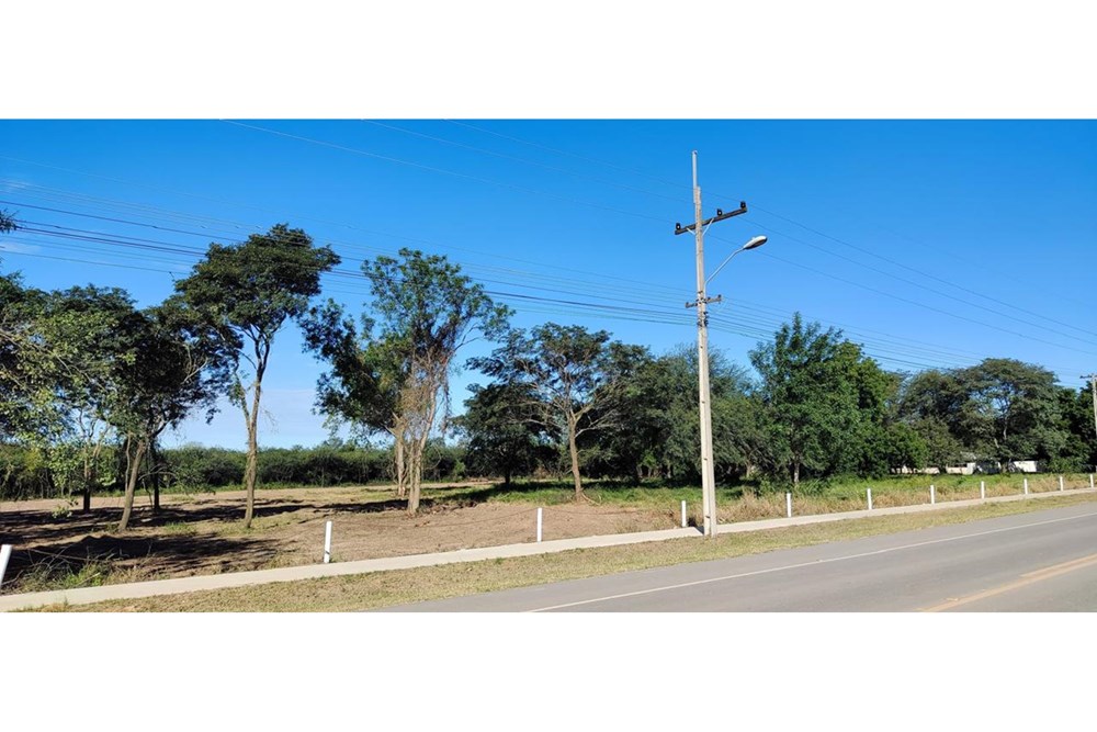 Terreno comercial en alquiler en Loma Plata, Boquerón