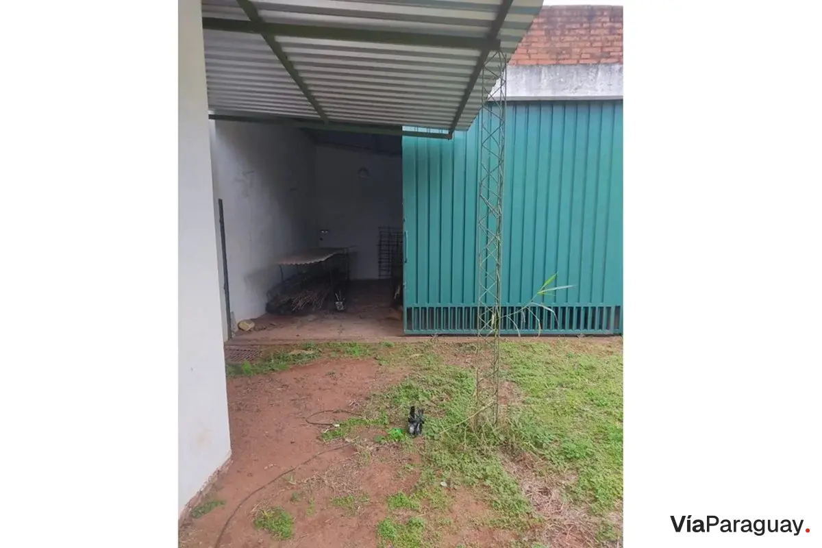 Terreno comercial en venta con tinglado en Ypané, Central