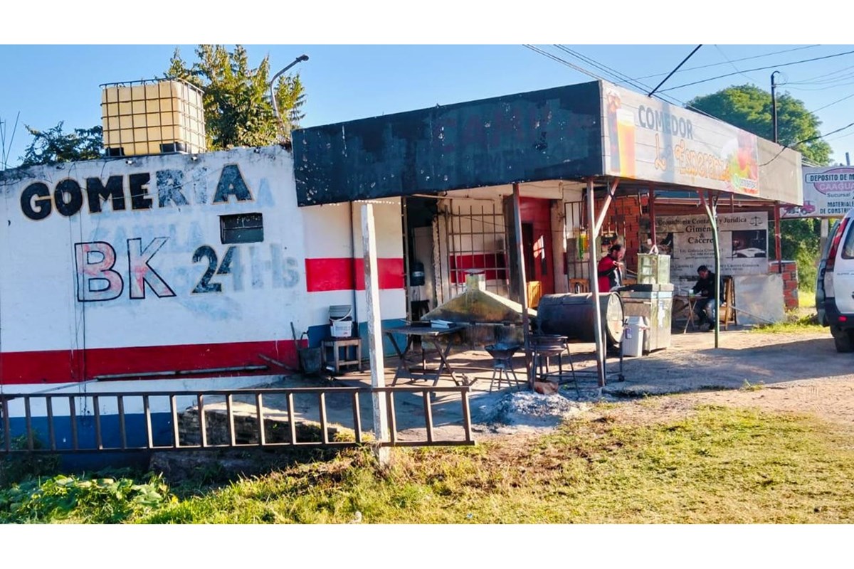 Terreno comercial en venta en El Peñón, Limpio