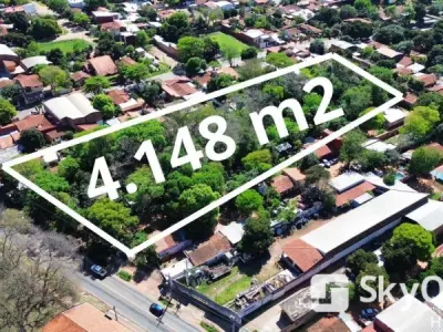 Terreno comercial à venda em Luque – 4.148 m² na Av. Cnel. Martínez 1