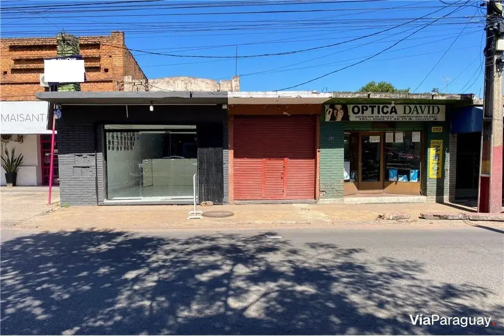 Terreno comercial à venda em Pinoza, Assunção