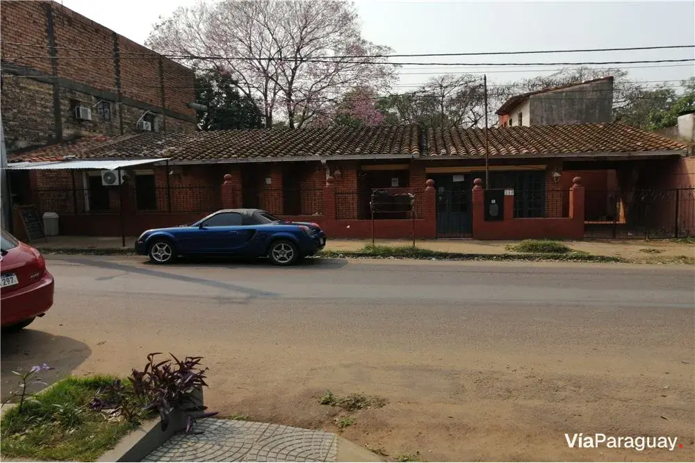 Terreno comercial à venda em San Lorenzo, Villa Universitaria