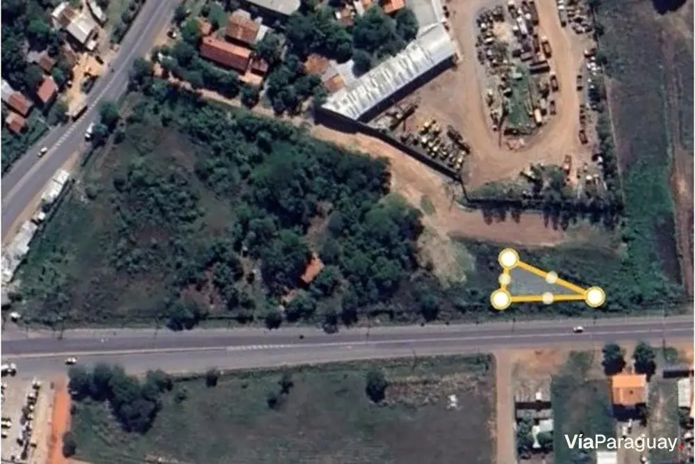 Terreno comercial à venda no Acceso Sur, Guarambaré
