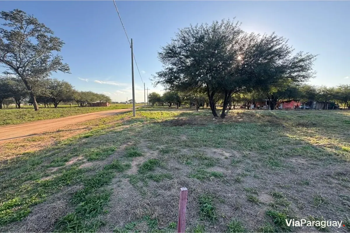 Terreno comercial y residencial en venta en Loma Plata