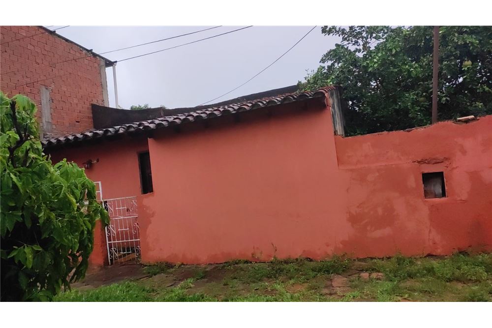 Terreno com casa à venda no Cuarto Barrio, Luque