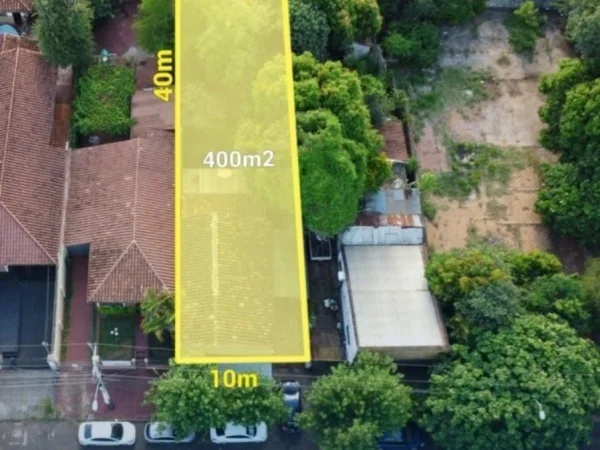 Terreno com casa à venda no centro de Encarnación