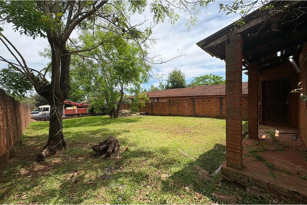 Land with house for sale in Santa María Santillán