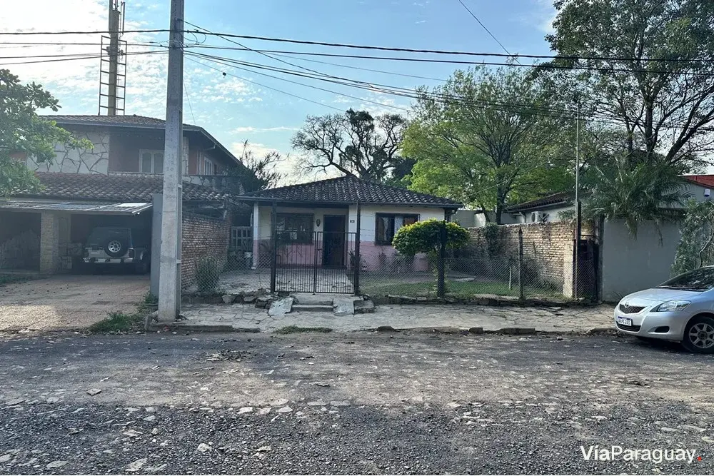 Terreno com casa à venda em Virgen de Fátima, Assunção