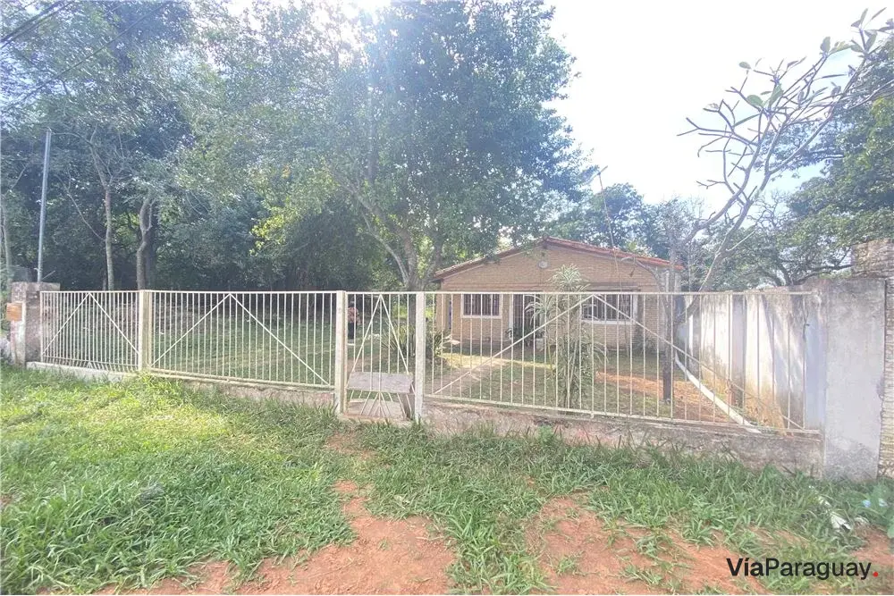 Terreno com chalé à venda em Isla Verde, Luque