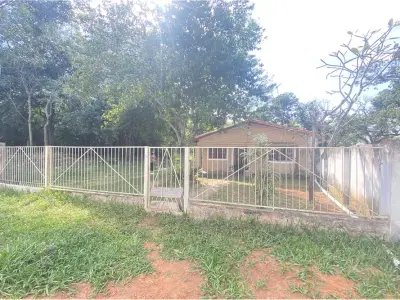 Terreno com chalé à venda em Isla Verde, Luque