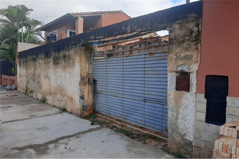 Land with unfinished construction for sale, B° Obrero