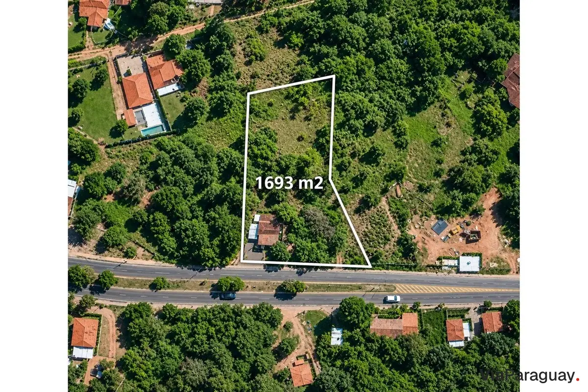 Land with building for sale in Loma Grande