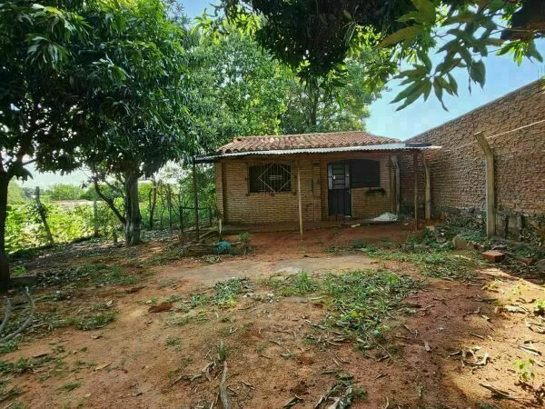 Terreno com construção à venda em San Antonio, Central — 431 m²