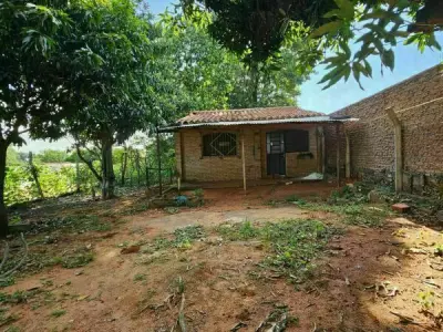 Terreno com construção à venda em San Antonio, Central — 431 m²