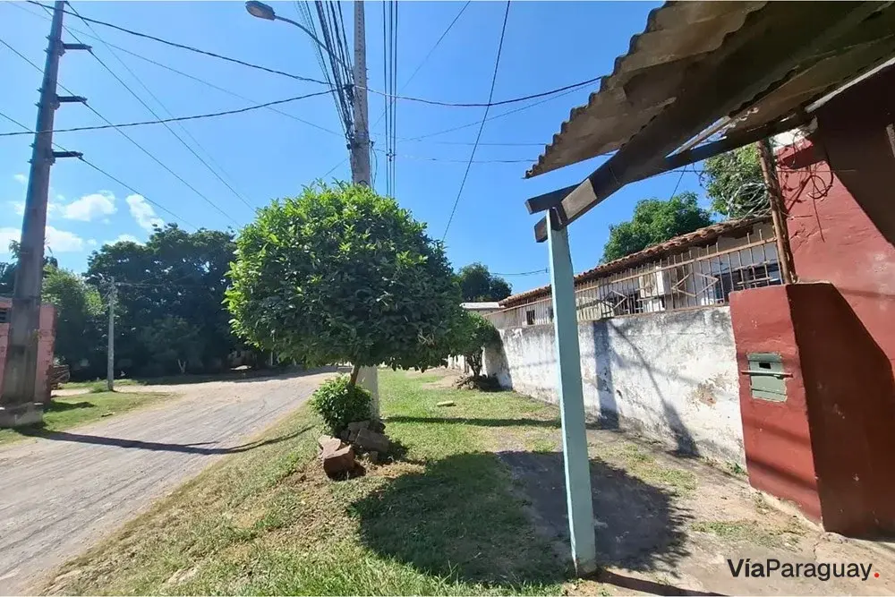 Terreno com construção à venda em Santa Rosa