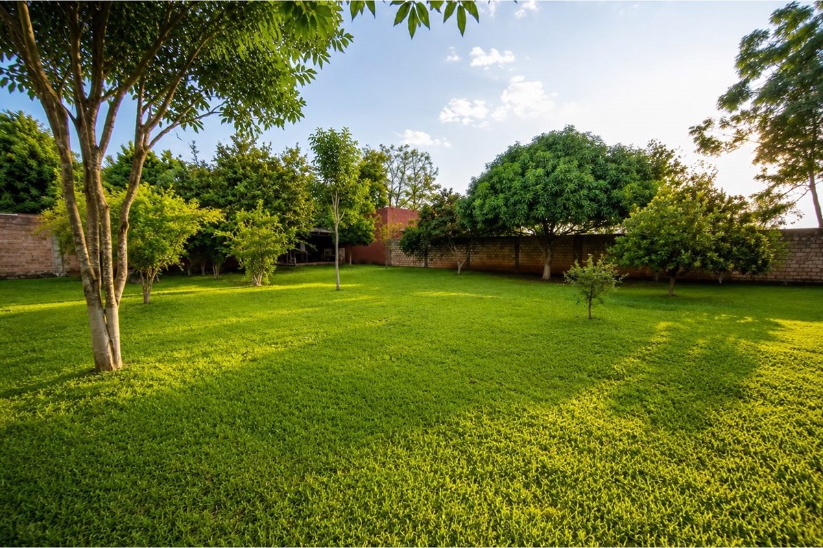 Terreno con vivienda en venta en Km 8, Ciudad del Este