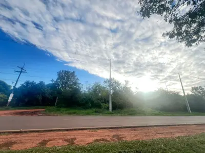 Terreno de 1 hectare à venda à beira de estrada, Valenzuela