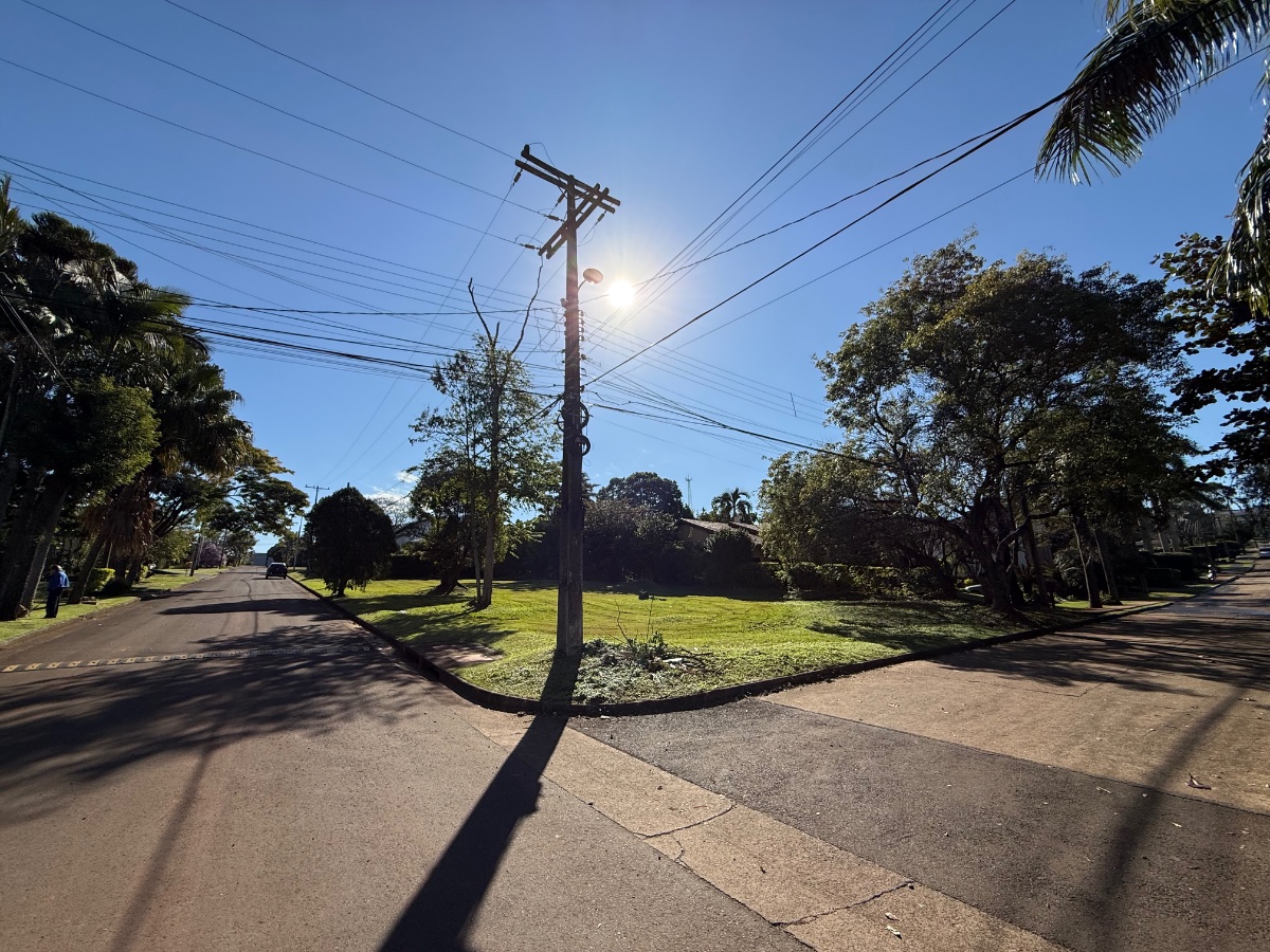 Terreno de 1.000 m² no Paraná Country Club, Hernandarias