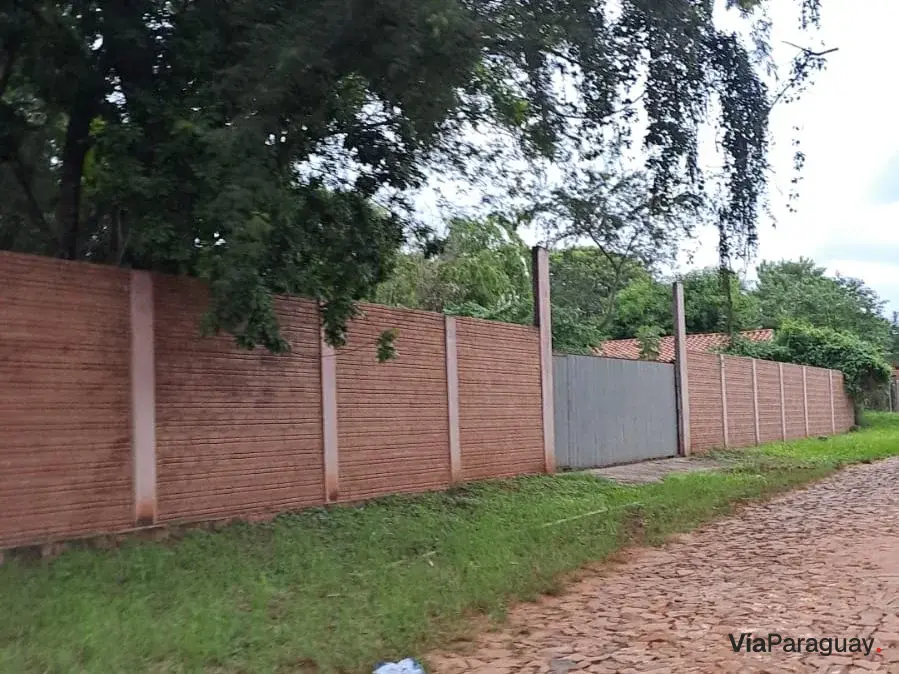 Land for sale in Yaguareté Corá, Luque — 10,000 m²