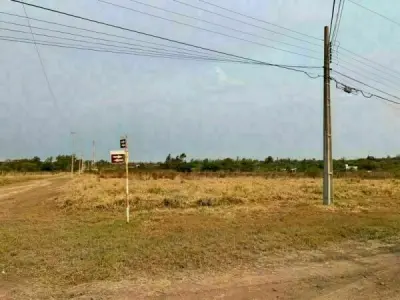 Terreno de 10.125 m² com 3 frentes à venda em Surubi-i, Mariano Roque Alonso