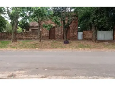 Terreno de 1.079 m² en venta en San Juan Bautista, Misiones
