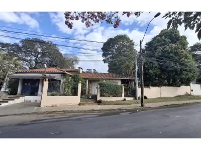 Land for sale on Av. Félix Bogado, 1,200 m²