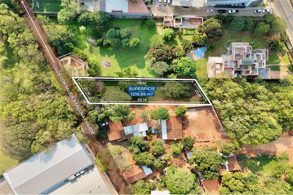 Land for sale in Fernando de la Mora, 1,217 m²