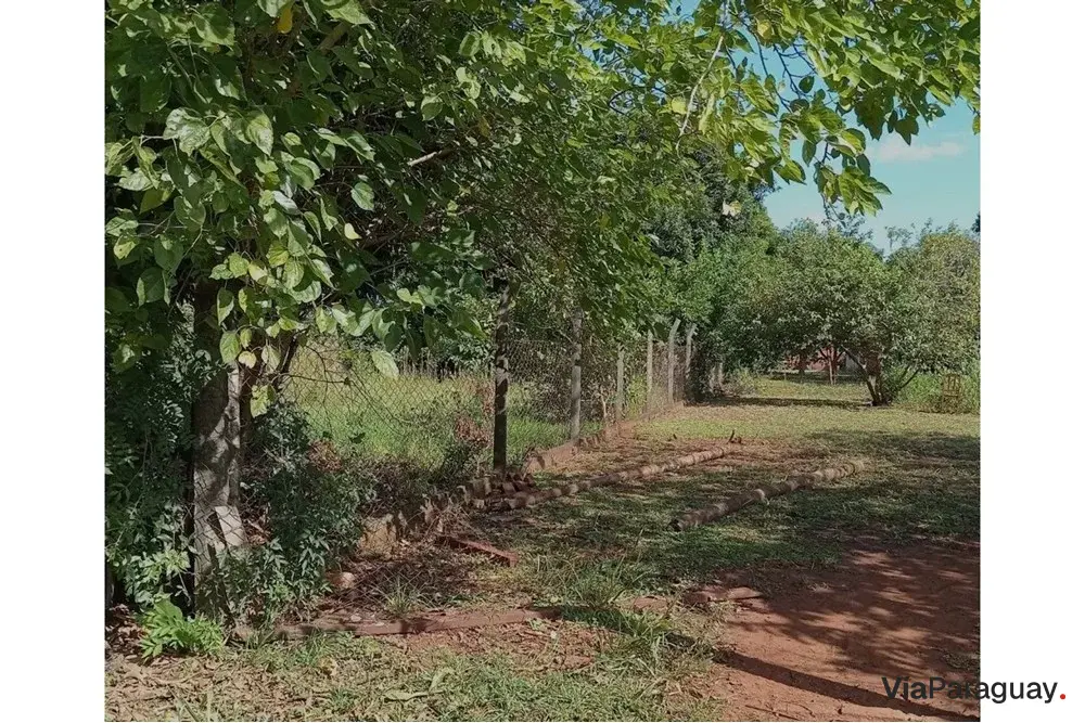 Terreno de 1.518 m² en venta en Encarnación, Itapúa