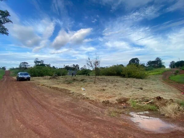 1,650 m² corner lot for rent in Ciudad del Este