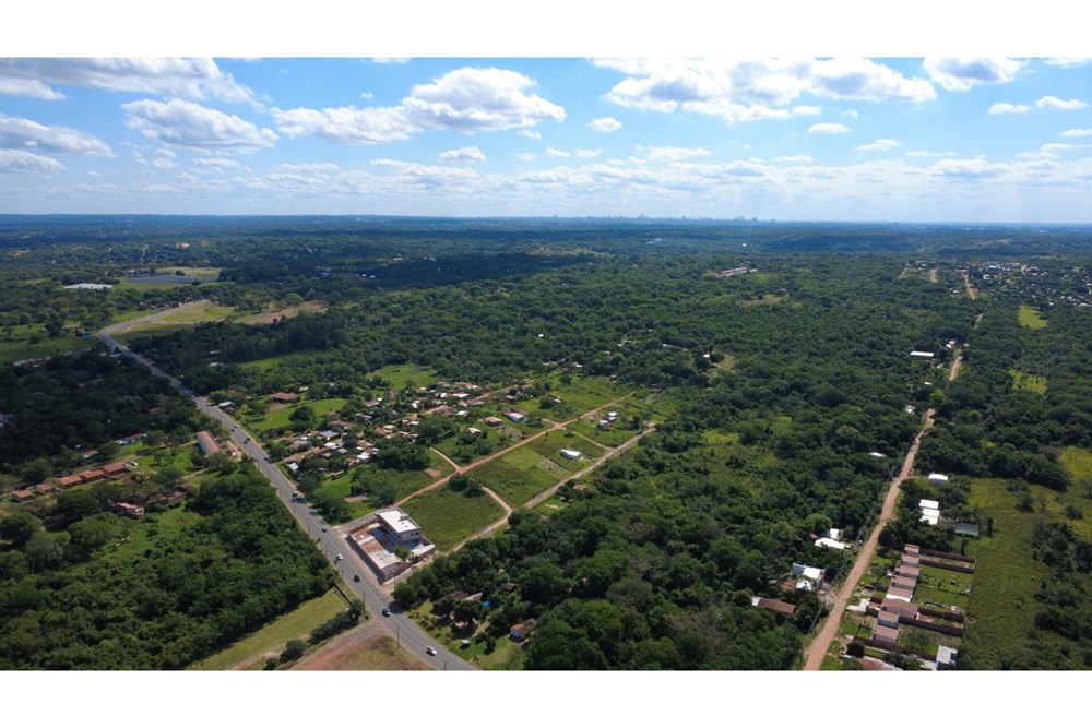 Terreno de 1,8 hectares à venda em Tarumandy, Luque