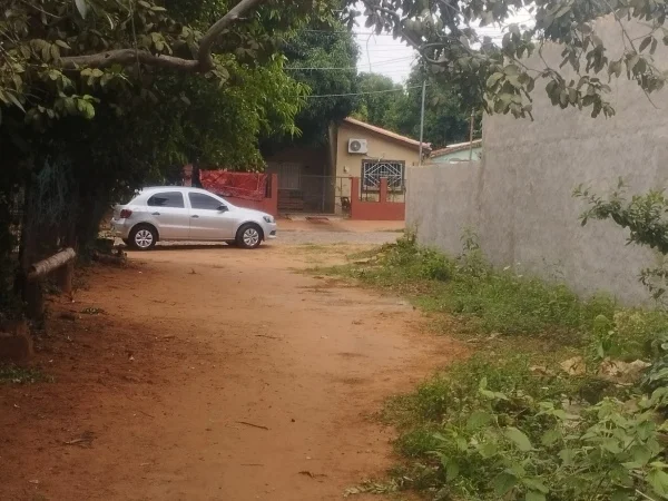 Terreno de 180 m² en venta en Luque, ideal para chalet