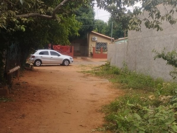 Terreno de 180 m² en venta en Luque, ideal para chalet