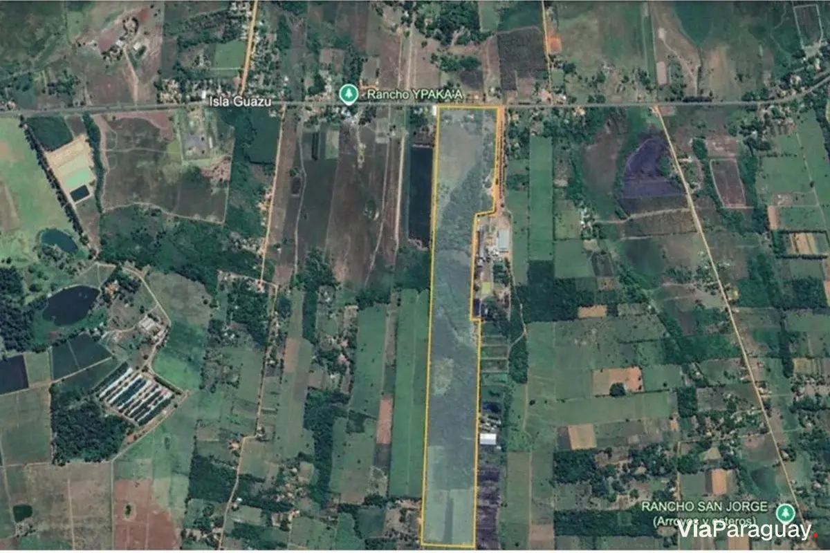 Terreno de 30 ha à venda em Arroyos y Esteros