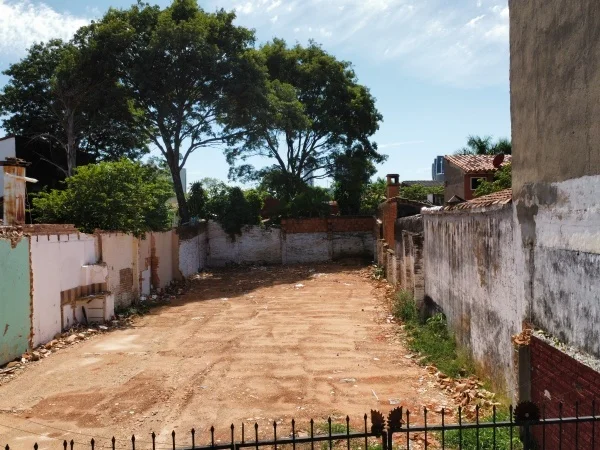 Terreno de 330 m² en venta en Ycua Sati, Asunción